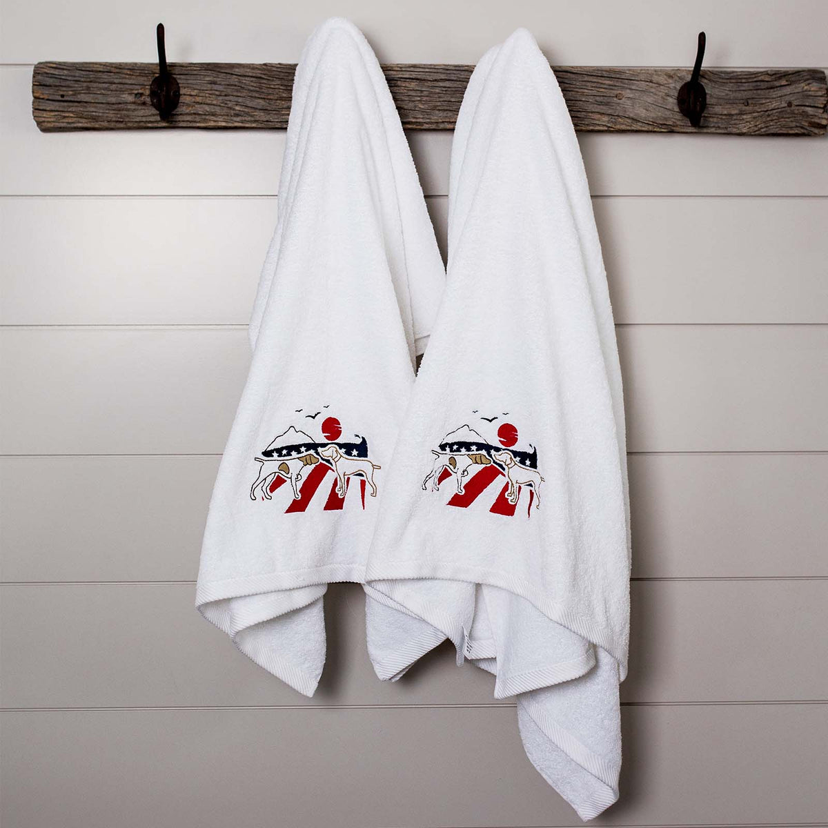 Fattowels, German Shorthaired Pointer Embroidered Thick Terrycloth SE Towel, 525 gsm
