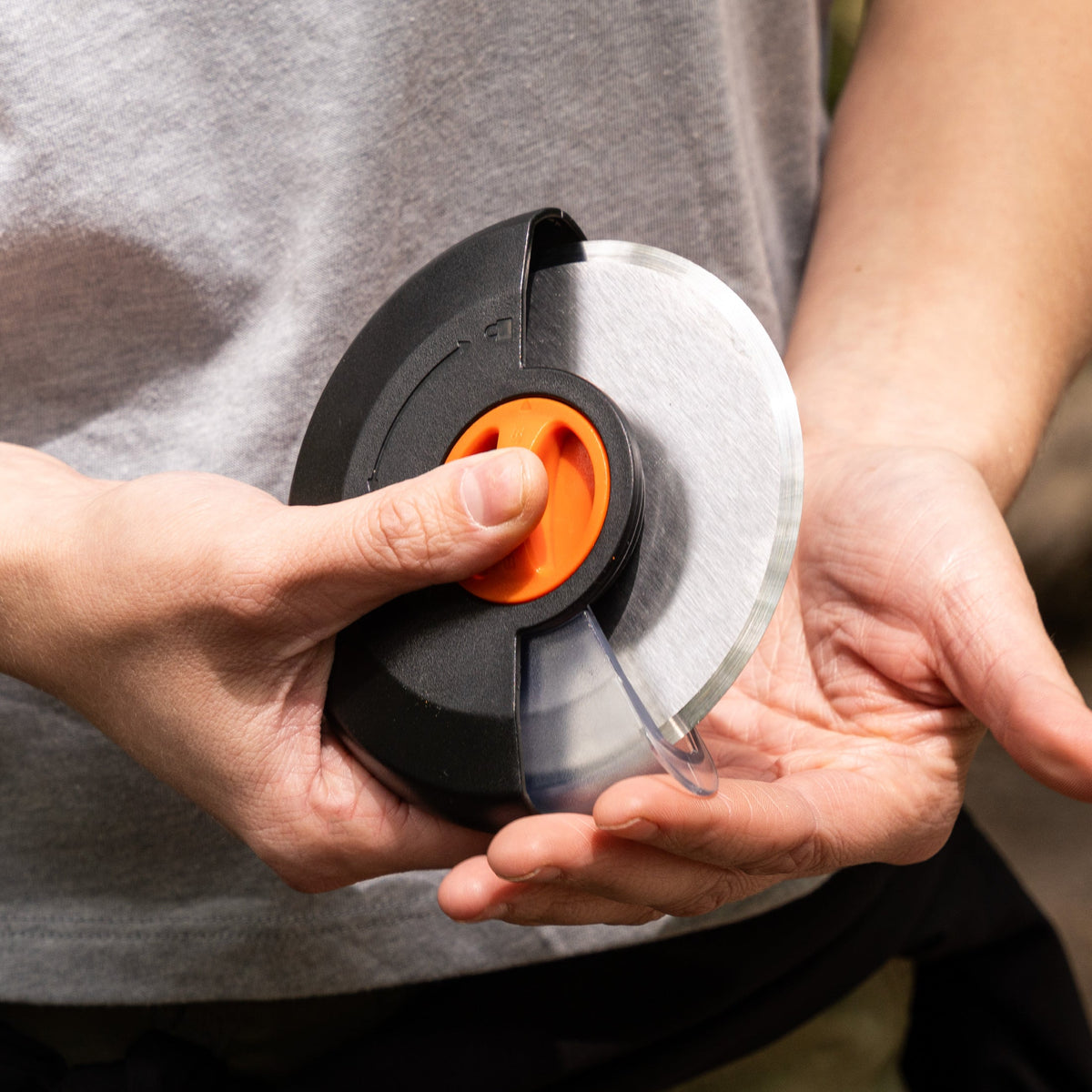 Palm Pizza Cutter