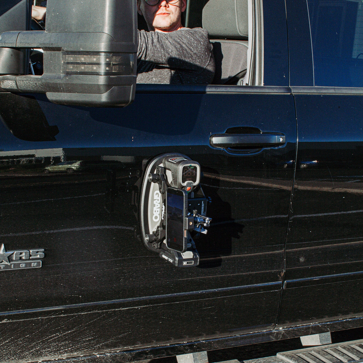 GRABO Attachment Plate with Threaded Mount