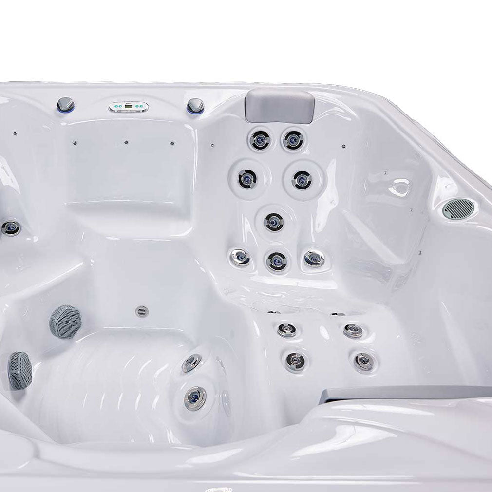 New York Hot Tub